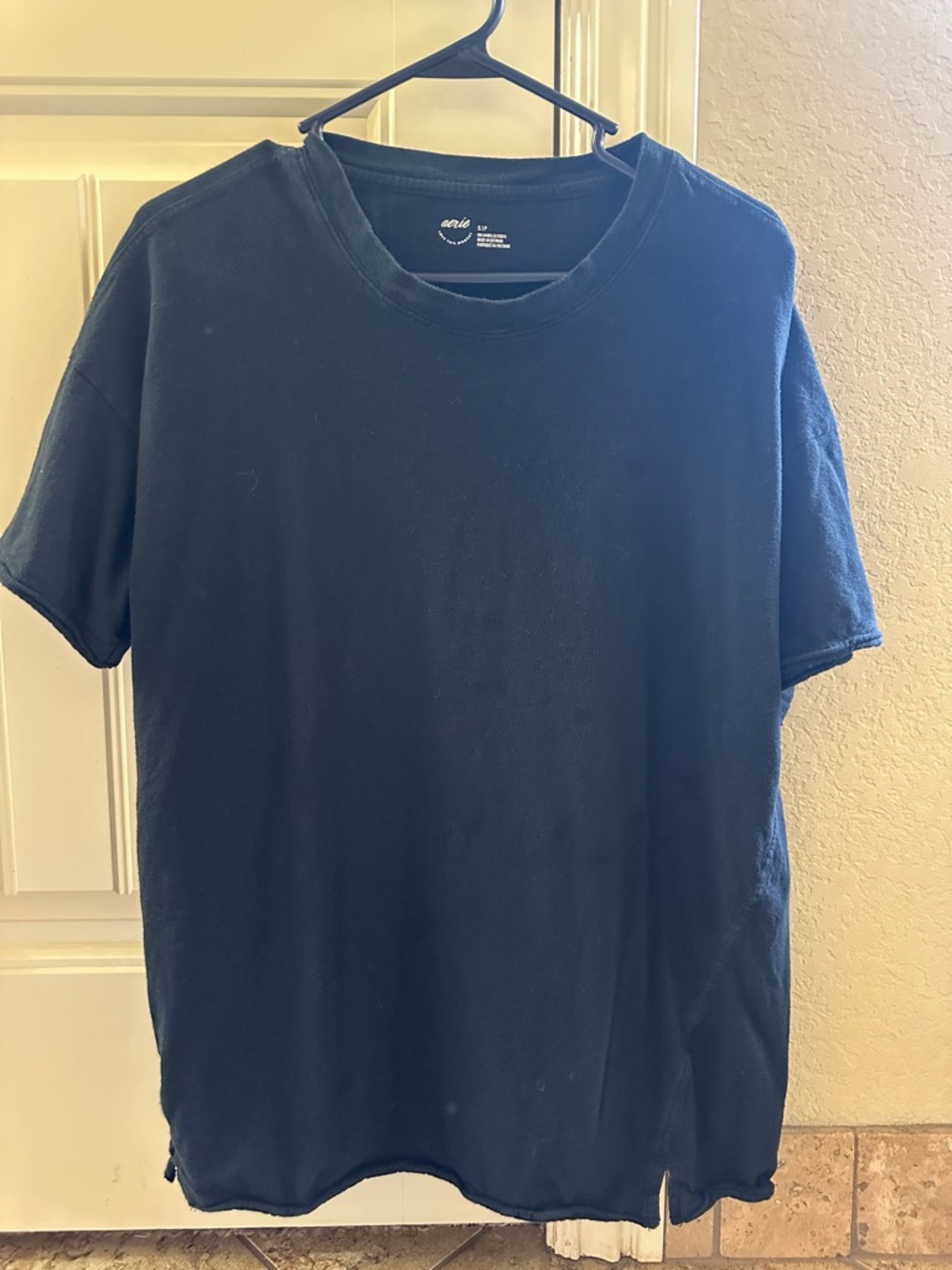 aerie Men's Black Crewneck Tee Oversized small